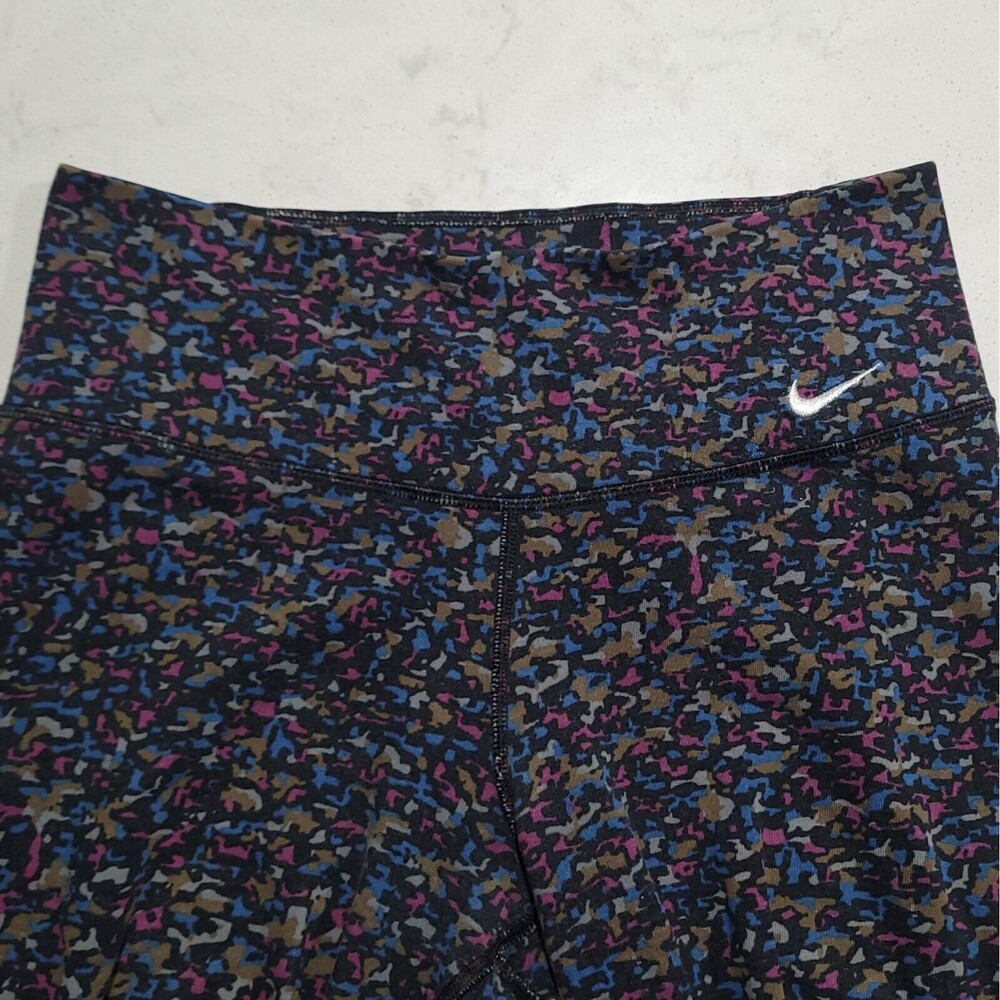 Nike Dri Fit Gym Capri Leggings Women's Size Extra Small XS Excercise 695506-010 - Picture 1 of 7